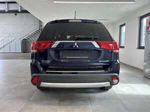 Mitsubishi Outlander 2,2 DI-D Plus 4WD 7-Sitzer Kamera Klima Tempomat