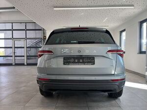 Skoda Karoq 2.0 TDI Selection DSG 4WD AHK LED ACC KAM