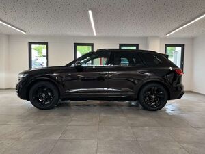 VW Touareg 3.0 TDI 210 kW 4Motion R-Line Final Edition