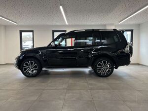 Mitsubishi Pajero 3.2 DI-D Final Edition AHK StandHzg Shz