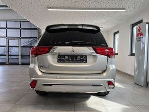 Mitsubishi Outlander 2.4 Plug-in-Hybrid TOP AWD Bi-LED Panorama