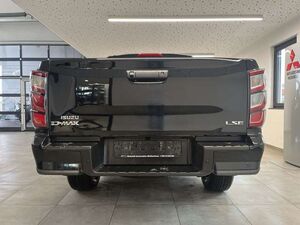 Isuzu D-Max 1.9L DoubleCab 4x4 LSE V-Cross LED ACC PDC Kamera