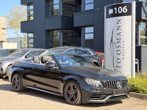 Mercedes-Benz C63 AMG S Cabrio  Performance Burmester Carbon