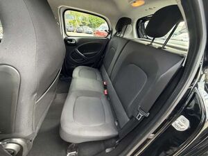 smart forFour electric drive   EQ | RFK | NAVI | DAB