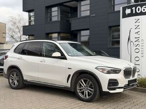 BMW X5 xDrive45e | HUD | Pano | AHK | Luftfederung