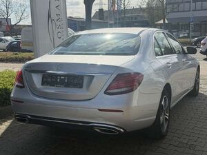 Mercedes-Benz E250 9G-TRONIC Avantgarde RFK*AMBIENTE*MBLED