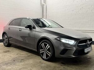 Mercedes-Benz A250 e 8G-DCT Progressive   PANO   RFK