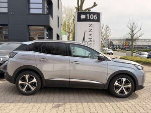 Peugeot 3008 PureTech 130 GPF EAT8 GT   Massage   ACC