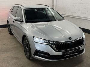 Skoda Octavia Kombi Clever Standheizung AHK RFK ...