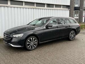 Mercedes-Benz E300 de T 4M 9G Avantgarde DST+ LEDER AHK LED