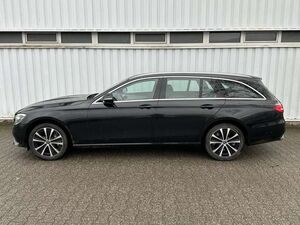 Mercedes-Benz E300 de T 4M 9G Avantgarde DST+ LEDER AHK LED