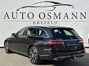 Mercedes-Benz E300 de T 9G-TRONIC Exclusive  LED   RFK   AHK