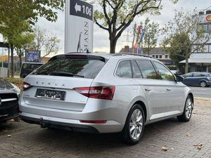 Skoda Superb Combi 2.0 TDI 4x4 DSG Ambition1HAND*ACC