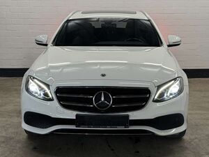 Mercedes-Benz E200 T 9G-TRONIC Avantgarde LED HighPerformance