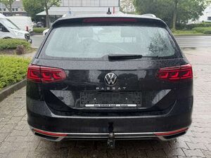 VW Passat Variant 2.0 TDI SCR DSG Elegance PANO