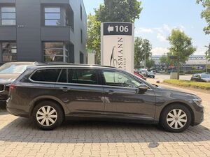 VW Passat Variant 2.0 TDI SCR DSG Business   ACC