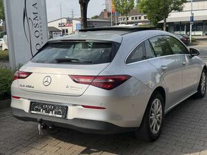 Mercedes-Benz CLA 200 d Pano   AHK   MBUX