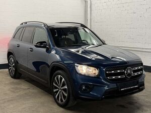Mercedes-Benz GLB 200 d 8G-DCT Progressive | PANO | DISTR.+