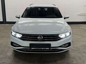 VW Passat Variant 2.0 TDI SCR DSG Business   ACC