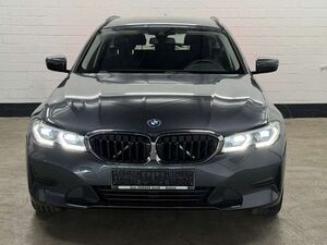 BMW 320 e Touring Aut. Advantage  AHK  Live Cockpit