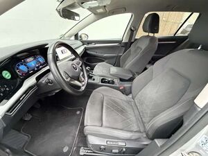 VW Golf Variant 2.0 TDI Life   ACC   LED   AHK