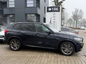 BMW X5 xDrive 45 e M Sport | NP: 96.196,67.- ?