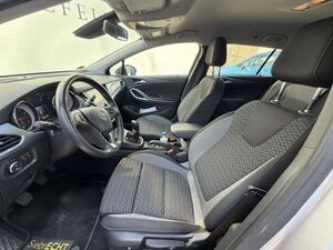 Opel Astra 1.2 Turbo Sports Tourer Business Edition
