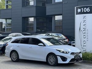 Kia Ceed / ceed Plug-in Hybrid Vision   Sortimo Regalsystem