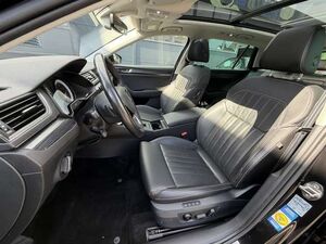 Skoda Superb Premium Edition 4x4 PANO AUT MEMORY ...