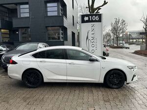 Opel Insignia Grand Sport 2.0 Diesel Business HUD ACC