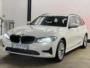 BMW 318 i Touring Aut. Advantage | Panoramadach