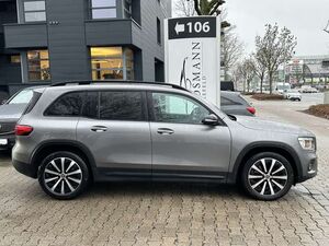 Mercedes-Benz GLB 250 4MATIC   LEDER   ANHÄNGER   UVP 70.000?