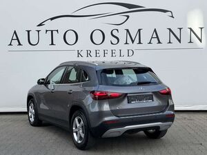 Mercedes-Benz GLA 180 d 8G-DCT Entry 1HAND*RFK*CARPLAY*