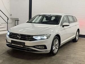 VW Passat Variant 2.0 TDI SCR DSG Elegance   ACC
