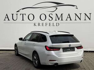 BMW 318 d Touring Aut.   HUD   HARMAN-KARDON