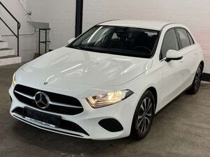 Mercedes-Benz A180 d 8G-DCT Entry 1HAND*RFK*SPURHALEASS