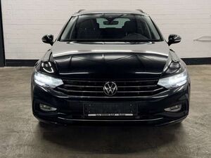 VW Passat Variant 2.0 TDI SCR DSG Business  Massage