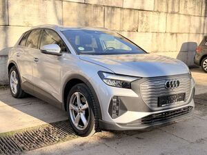 Audi Q4 e-tron e-tron 40   ACC   AHK   RFK   SONOS