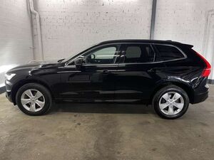 Volvo XC60 B4 D Core   AHK   LED   RFK