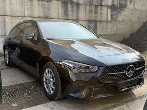 Mercedes-Benz CLA 180 8G-DCT Progressive Line