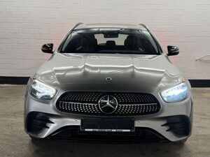 Mercedes-Benz E300 e T 9G-TRONIC AMG LINE DISTR+ Schiebedach