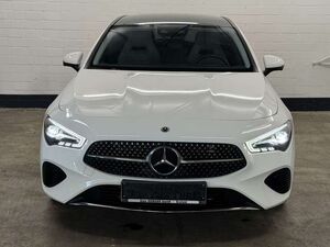 Mercedes-Benz CLA 180 7G-DCT Progressive Line