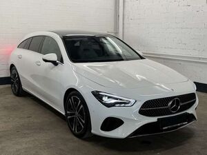 Mercedes-Benz CLA 180 7G-DCT Progressive Line