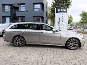 Mercedes-Benz E220 dT 9G-TRONIC AMG Line | RFK | AHK | LED