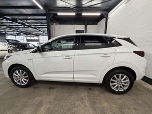 Opel Grandland 1.5 D Automatik Elegance MATRIX LED