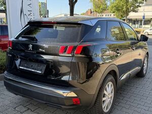 Peugeot 3008 BlueHDi 130 Stop & Start EAT8 Allure Pack