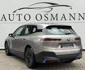 BMW iX xDrive 40 | MASSAGE | PANO | LASER | HUD