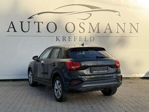 Audi Q2 35 TFSI S tronic advanced   RFK   CarPlay