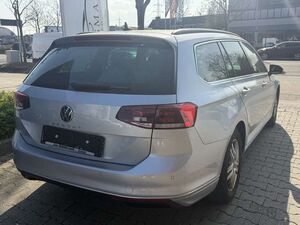 VW Passat Variant 2.0 TDI SCR DSG Business