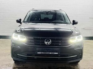 VW Tiguan 1.4 eHybrid OPF DSG Life 1HAND   MATRIX
